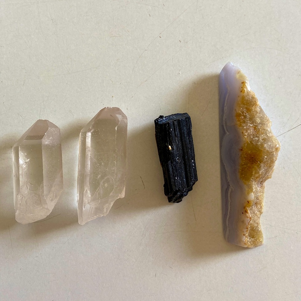 Assorted Crystal Rocks Bundle - Picture 4 of 6